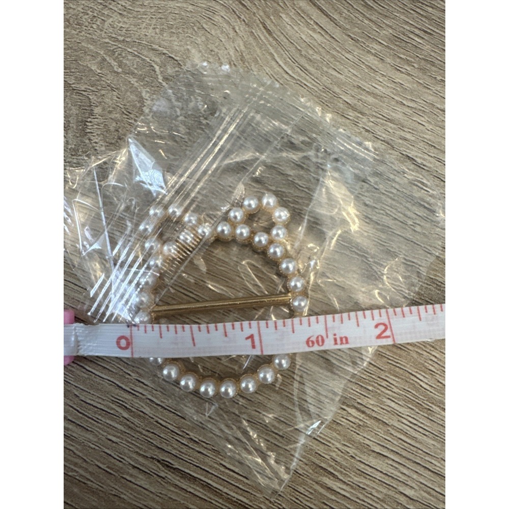 Gold Tone Scarf Clip Set Rhinestone Clover & Faux Pearl Round 1.5 in New - Picture 2 of 4